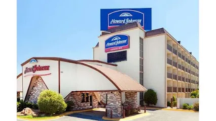 Howard Johnson by Wyndham Arlington Ballpark