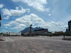 Explanada de los Héroes