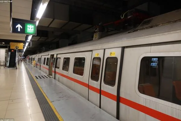 Sound Transit Link & Sounder — Stadium station